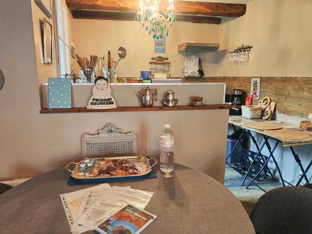 Ty Brigitte Apartment Dinan Ngoại thất bức ảnh